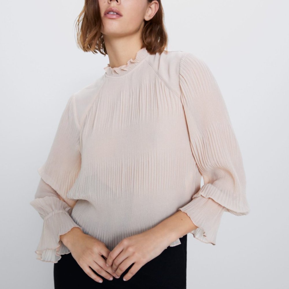 NWT ZARA FINE PLEATED BLOUSE